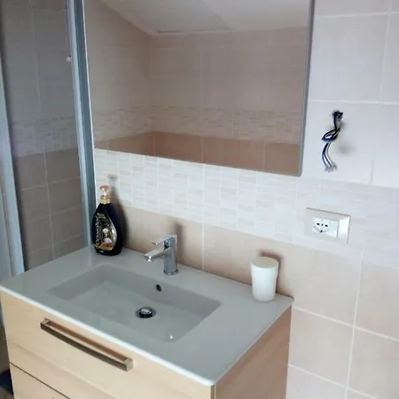 Bed & Breakfast Q3 3*